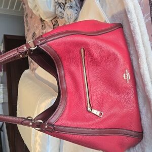 EUC Coach Kristy Pebbled Leather Shoulder Bag In Red Apple Color Block